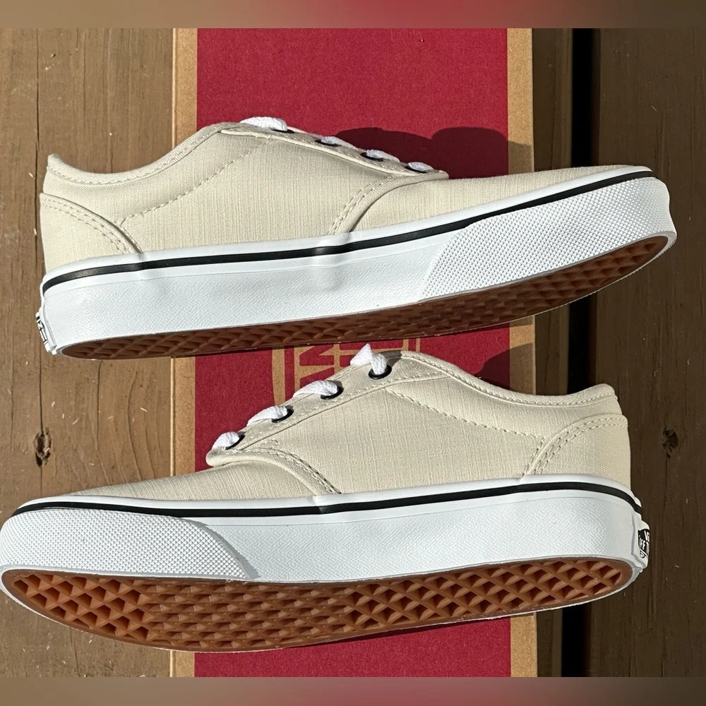 Vans Youth Unisex Atwood Casual Sneakers Beige Canvas Sizes 11K 12K 1Y 4Y 5Y NEW